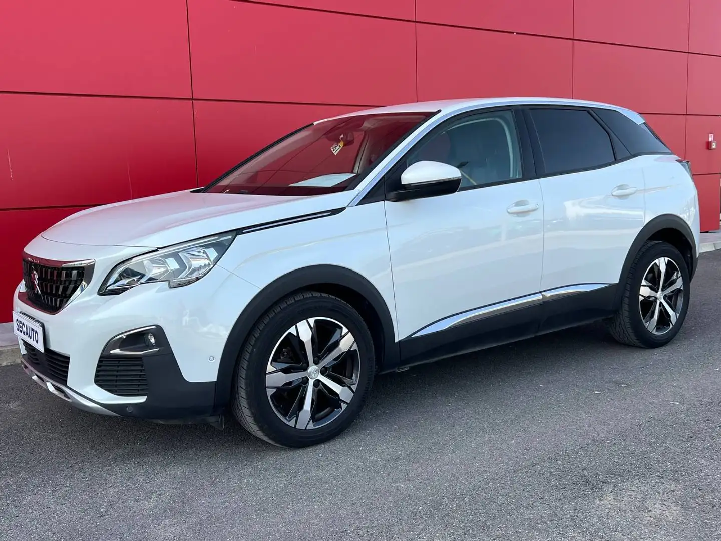 Peugeot 3008 2.0 BlueHDi Allure Grau - 2