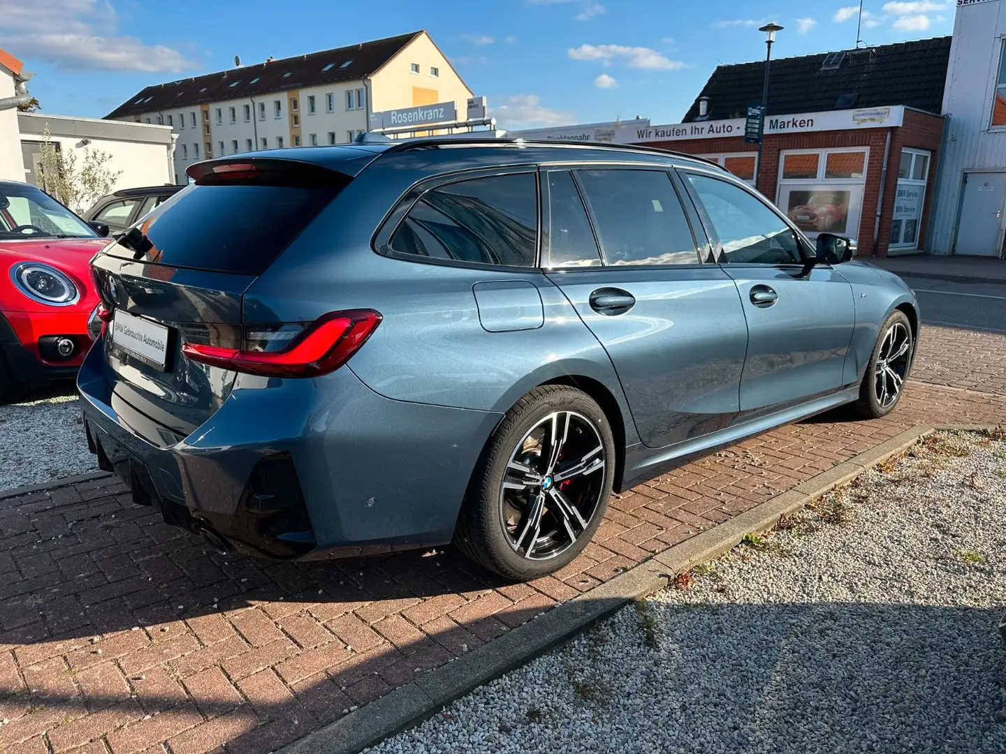 BMW 318 i*M SPORT*AHK*HUD*H&K*ADAPT.LED* Bleu - 2