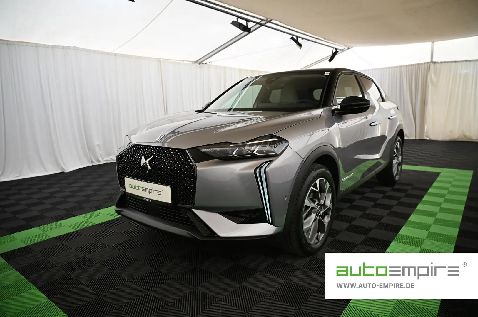 DS Automobiles DS 3 1.2 PT EAT8 Esprit de Voyage NEW 38.000 EUR Šedá - 1