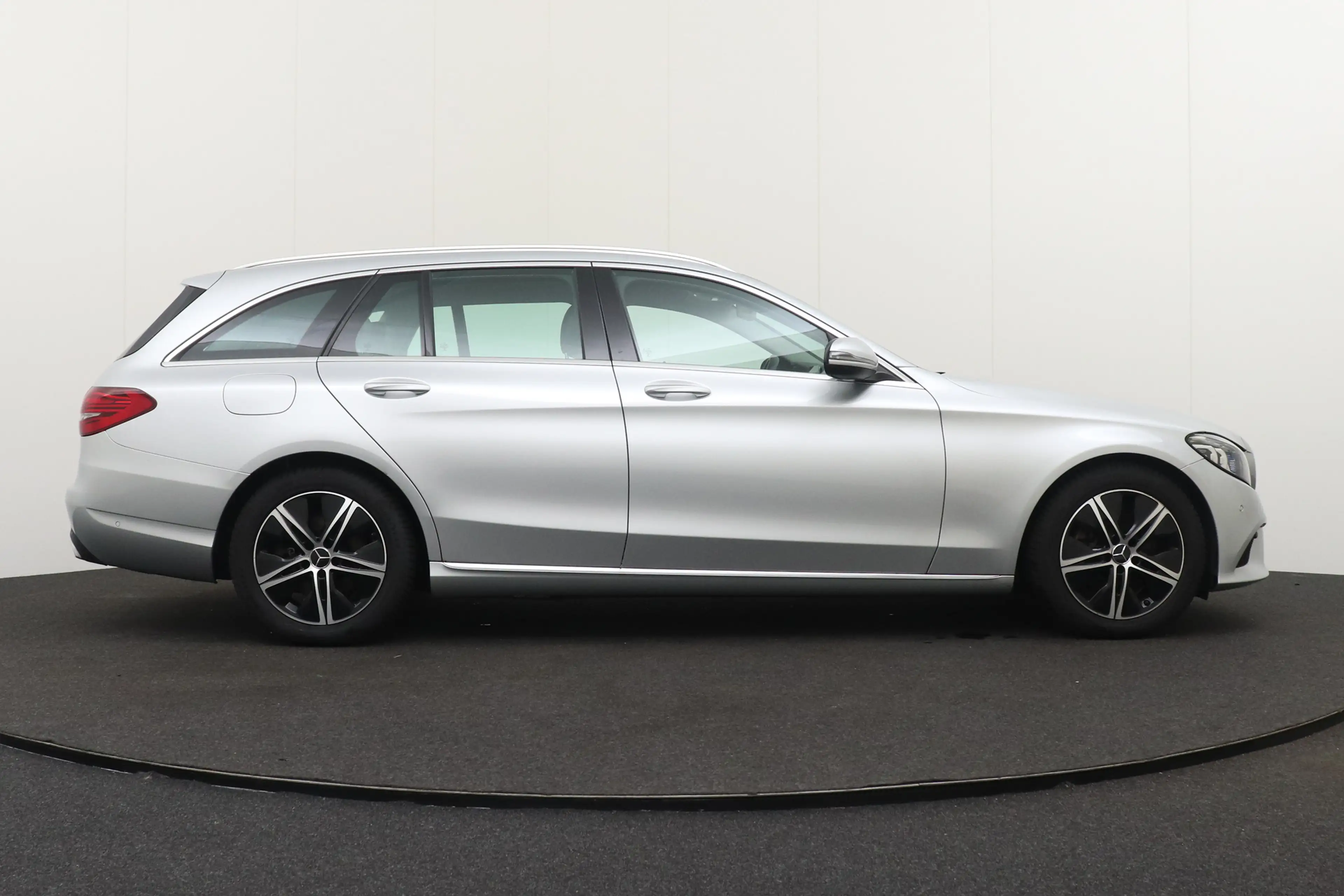 Mercedes-Benz C 200 Estate Business Solution Plus Upgrade Edition Trek — photo 6