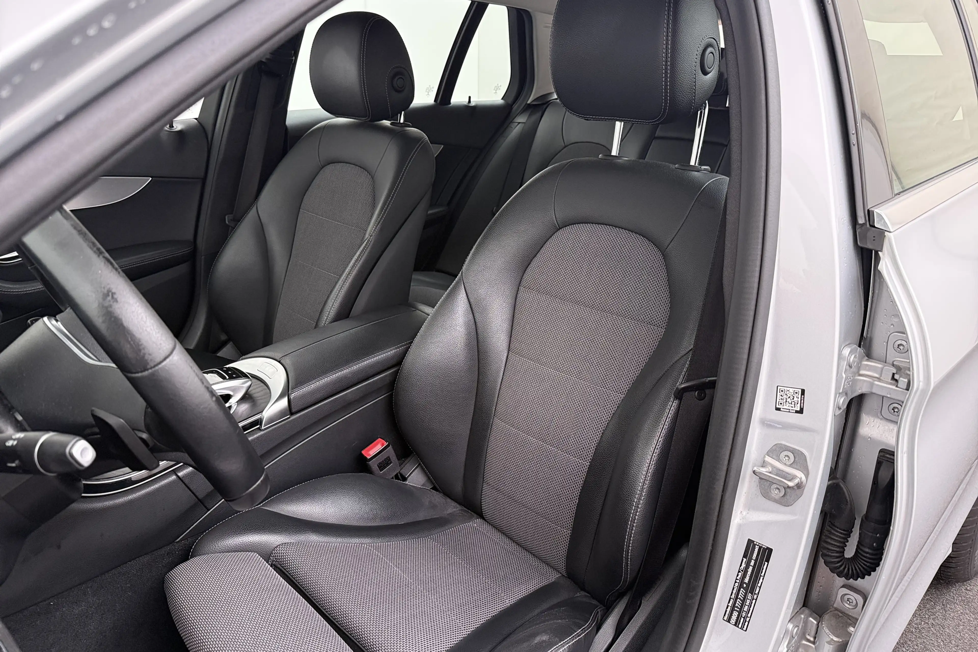 Mercedes-Benz C 200 Estate Business Solution Plus Upgrade Edition Trek — photo 9