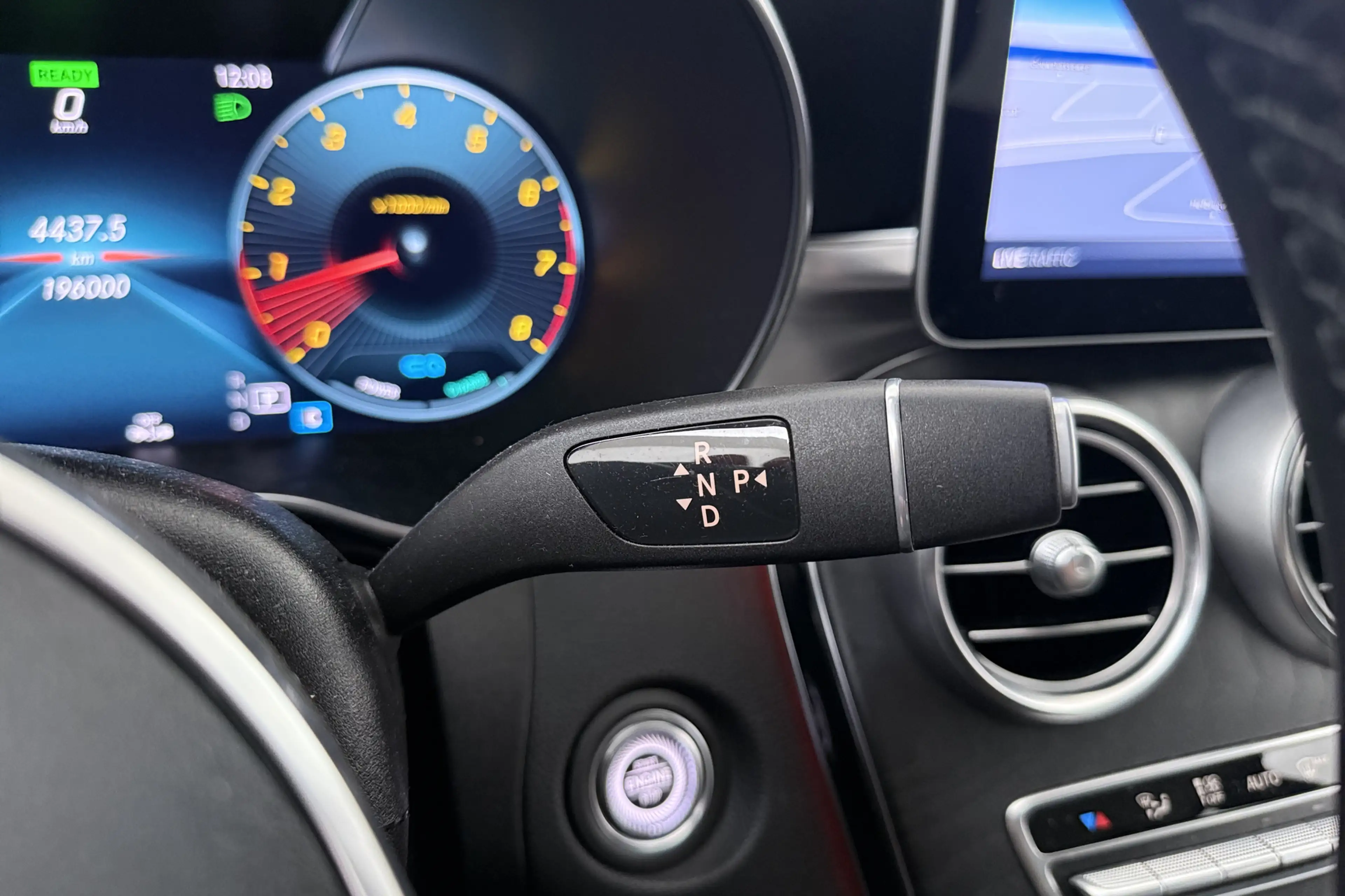 Mercedes-Benz C 200 Estate Business Solution Plus Upgrade Edition Trek — photo 26