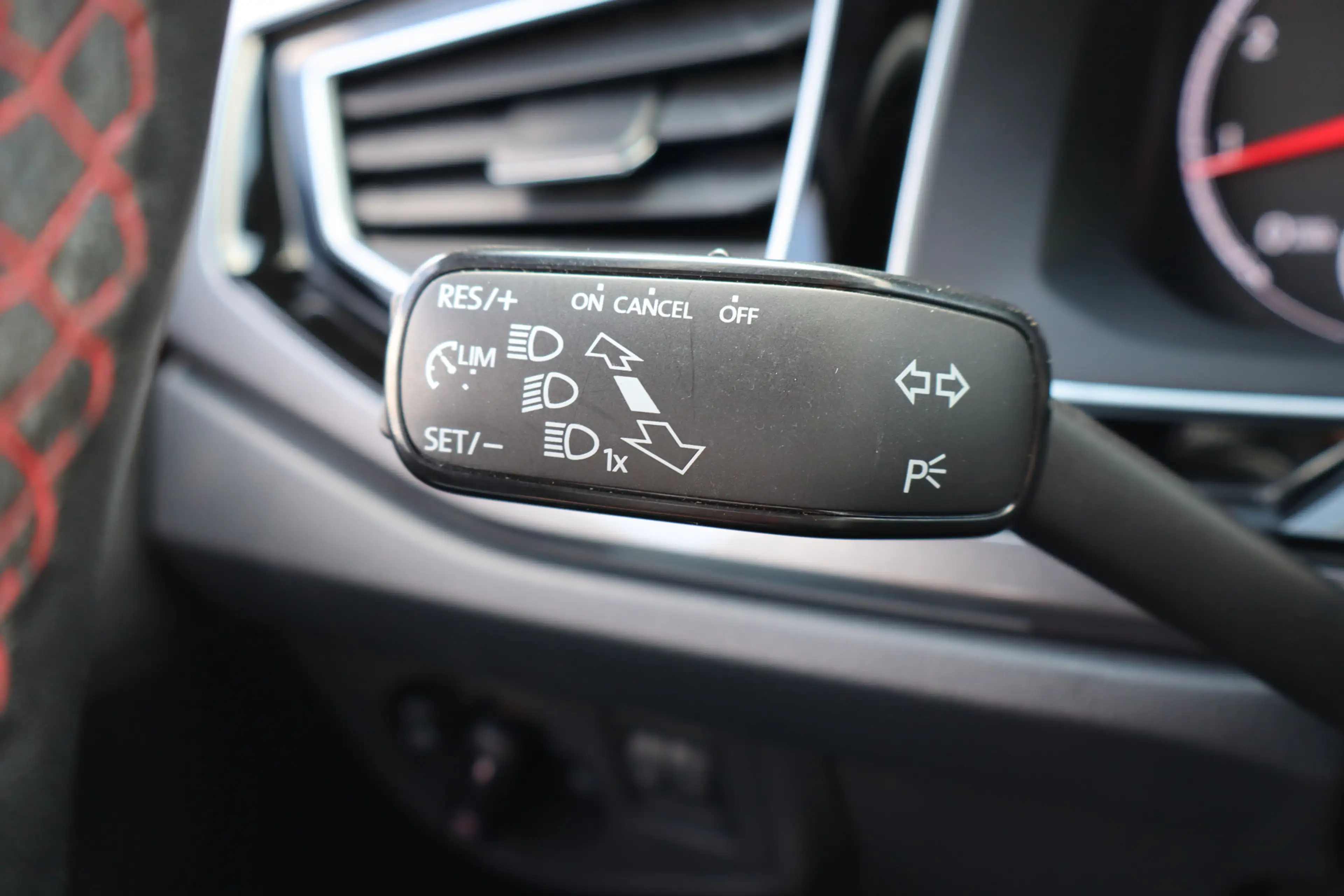 Volkswagen Polo GTI 2.0 TSI Stoelverwarming/Apple carplay/Parkeersenso — photo 17
