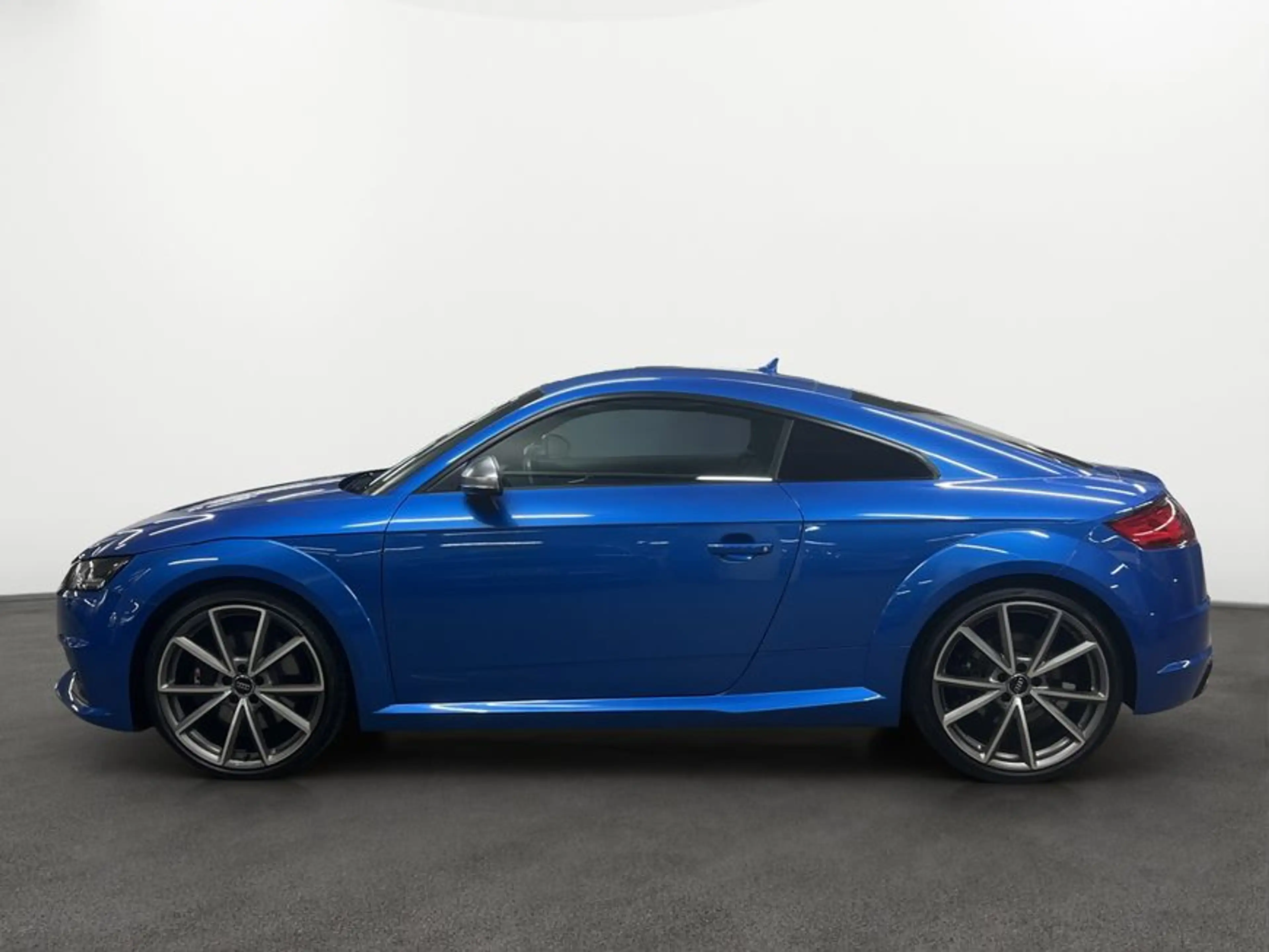 Audi TTS Coupe S tronic — photo 2