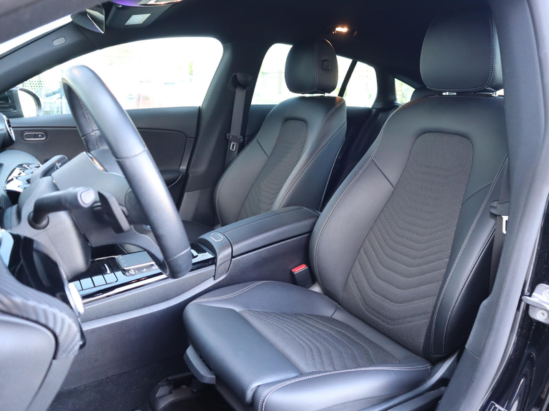 Mercedes-Benz CLA 180 Shooting Brake Business Line — photo 12