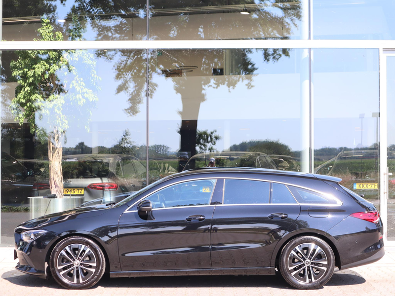 Mercedes-Benz CLA 180 Shooting Brake Business Line — photo 4
