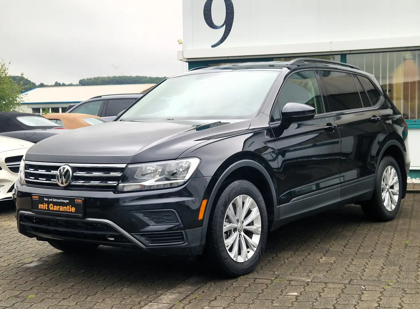 Volkswagen Tiguan Allspace Tiguan Allspace 2.0l Autom. 4x4 Navi-App 7 Sitze Schwarz - 2