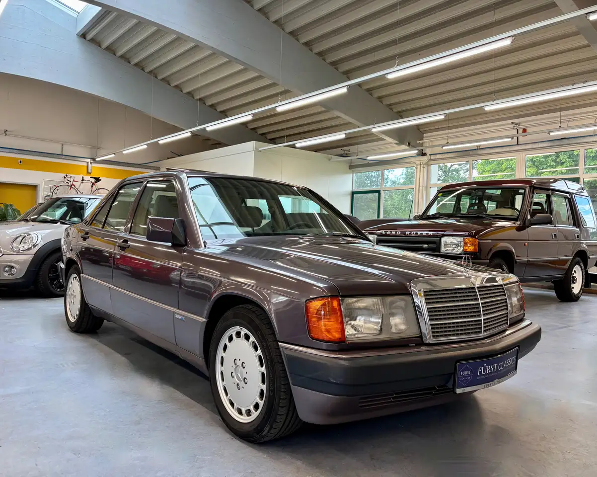 Mercedes-Benz 190 E 2.0 SPORTLINE, foto 9