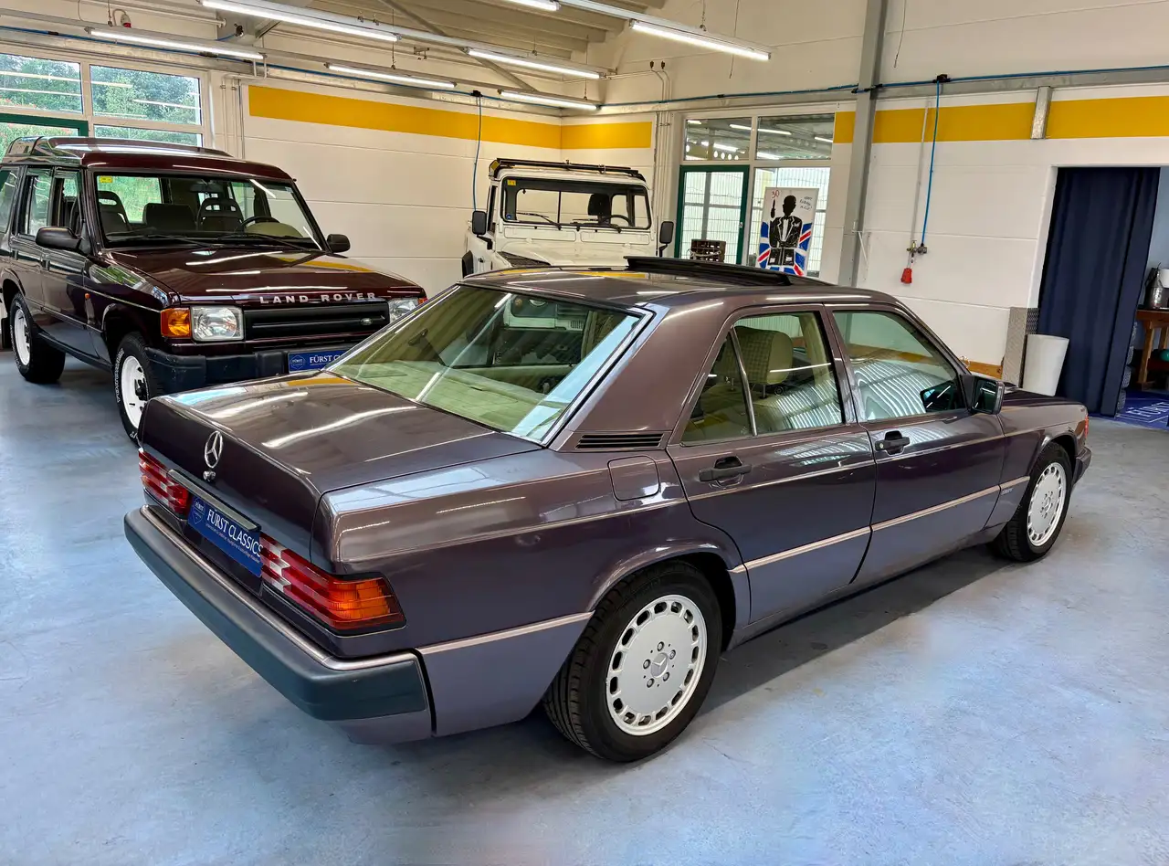 Mercedes-Benz 190 E 2.0 SPORTLINE, foto 6