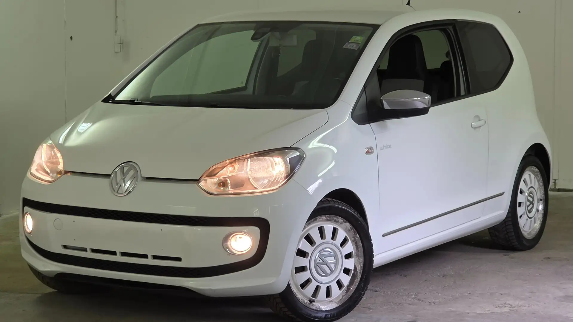 Volkswagen up! / 1.0i / White up! / Airco / Garantie 12 mois / Blanc - 1
