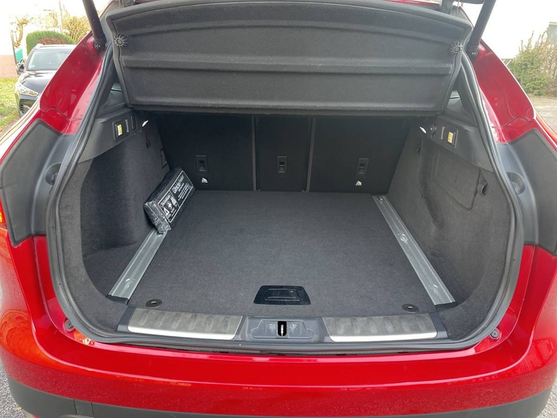 Jaguar F-Pace 30d R-Sport AWD — photo 13