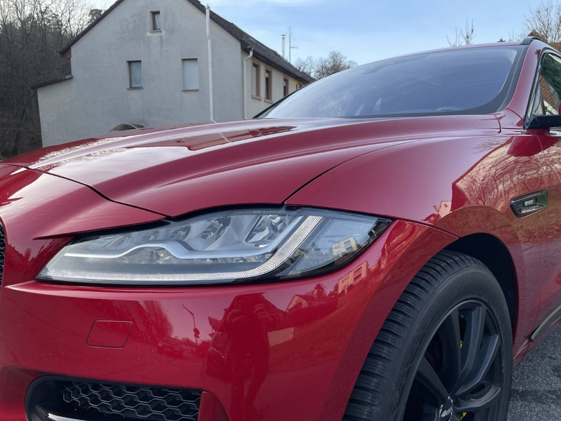 Jaguar F-Pace 30d R-Sport AWD — photo 10