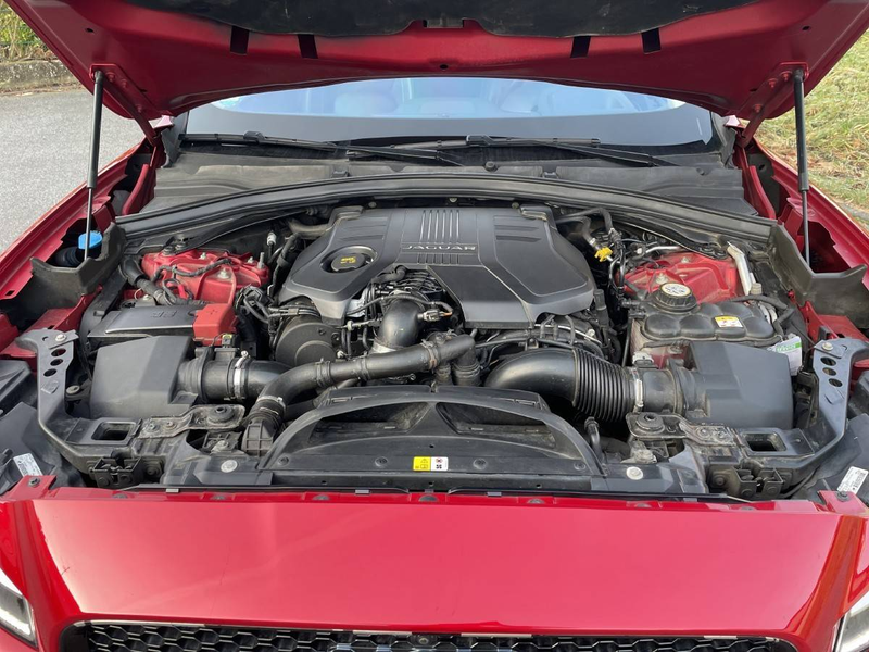 Jaguar F-Pace 30d R-Sport AWD — photo 12