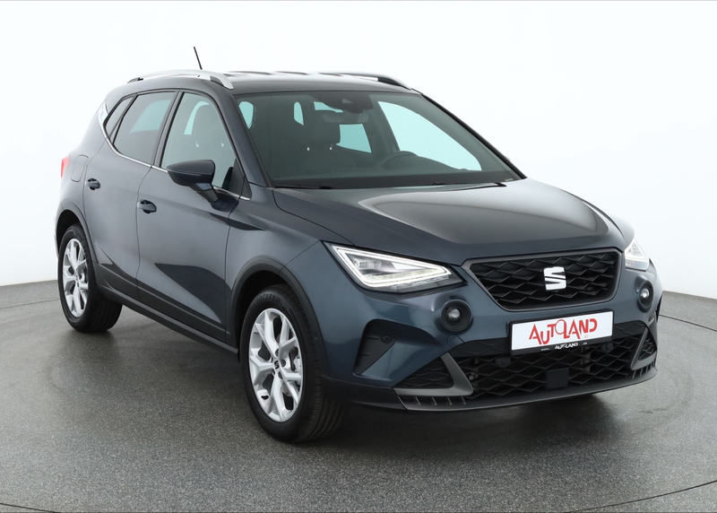 SEAT Arona 1.0 TSI LED Navi SHZ Kam ACC VC — photo 8