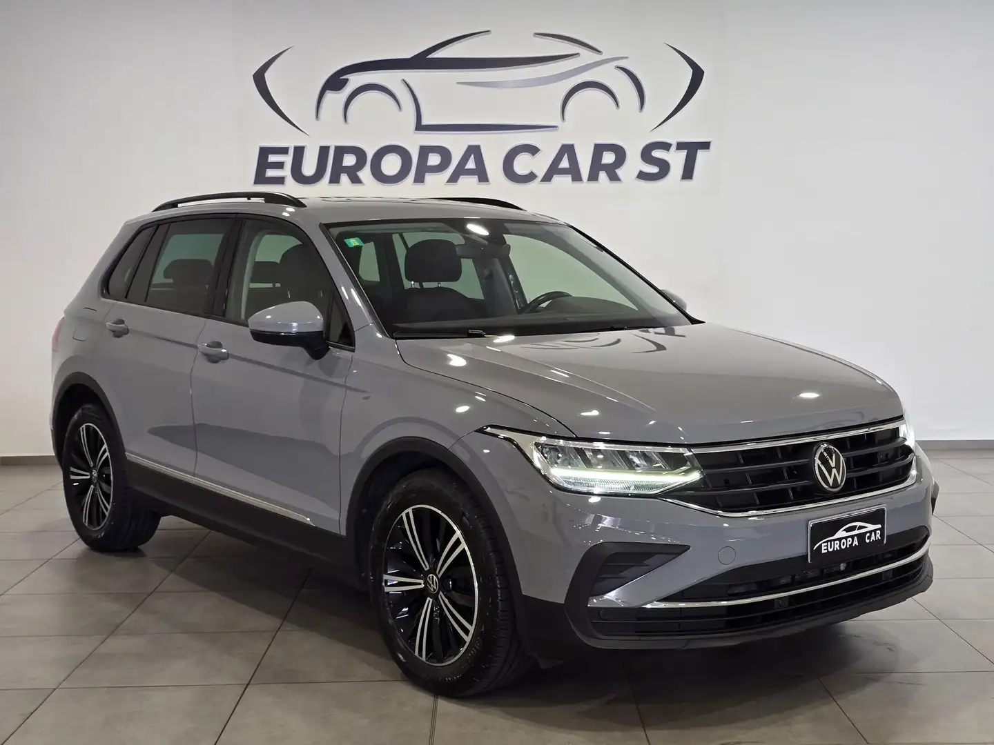Volkswagen Tiguan 2.0 TDI 150 CV SCR DSG Elegance Grigio - 2