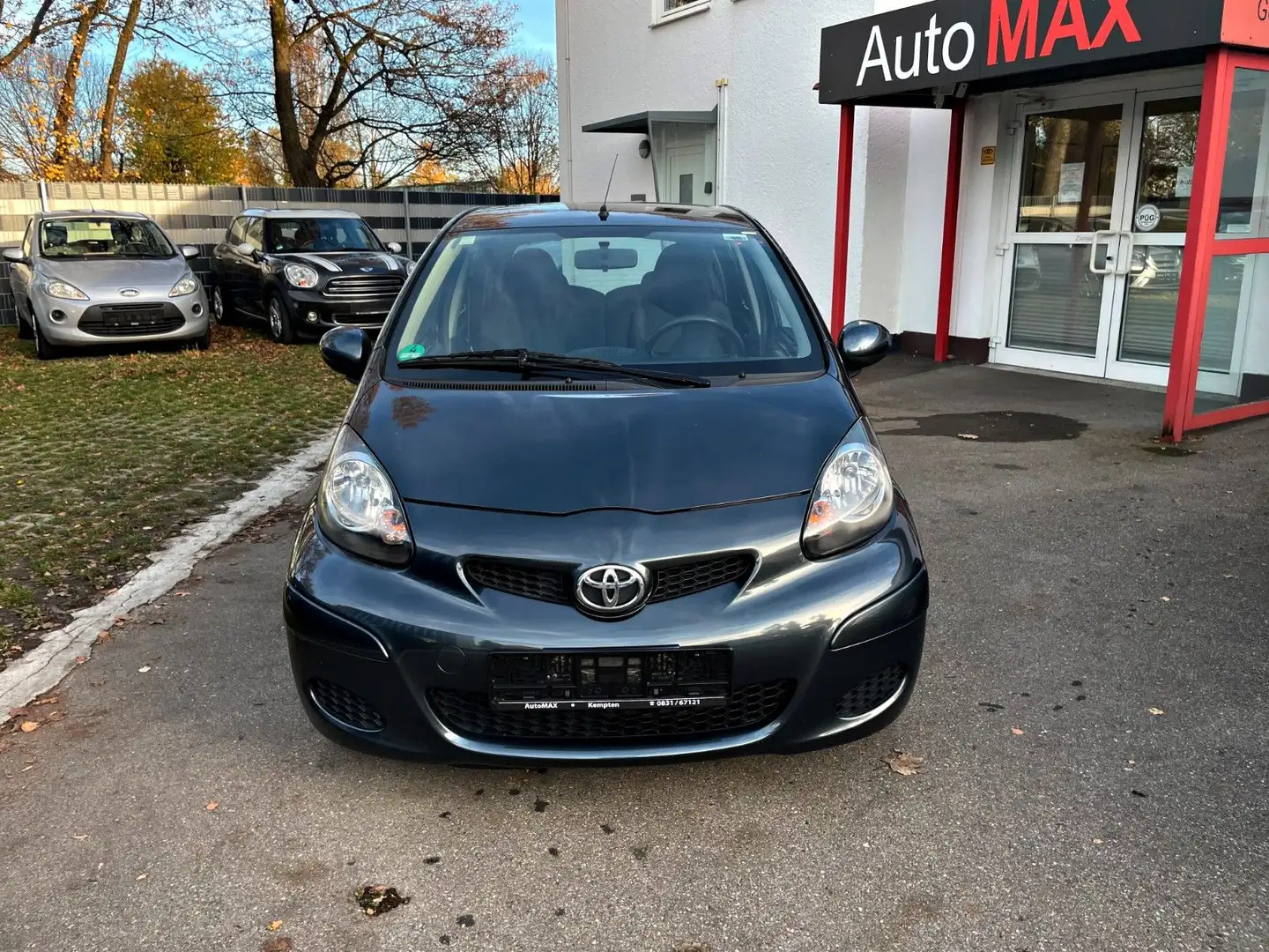 Toyota AYGO Cool* 2.Hand/Wi-Reifen/Klima/Sehr gepflegt* Grau - 2