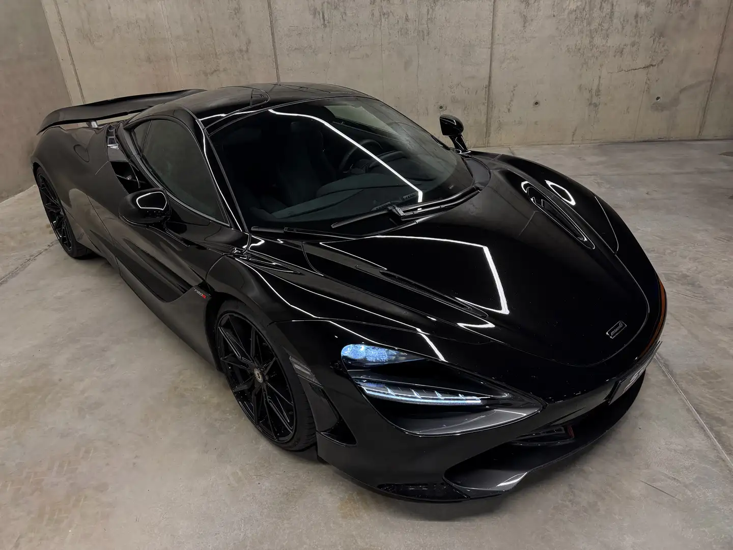 McLaren 720S Negro - 2