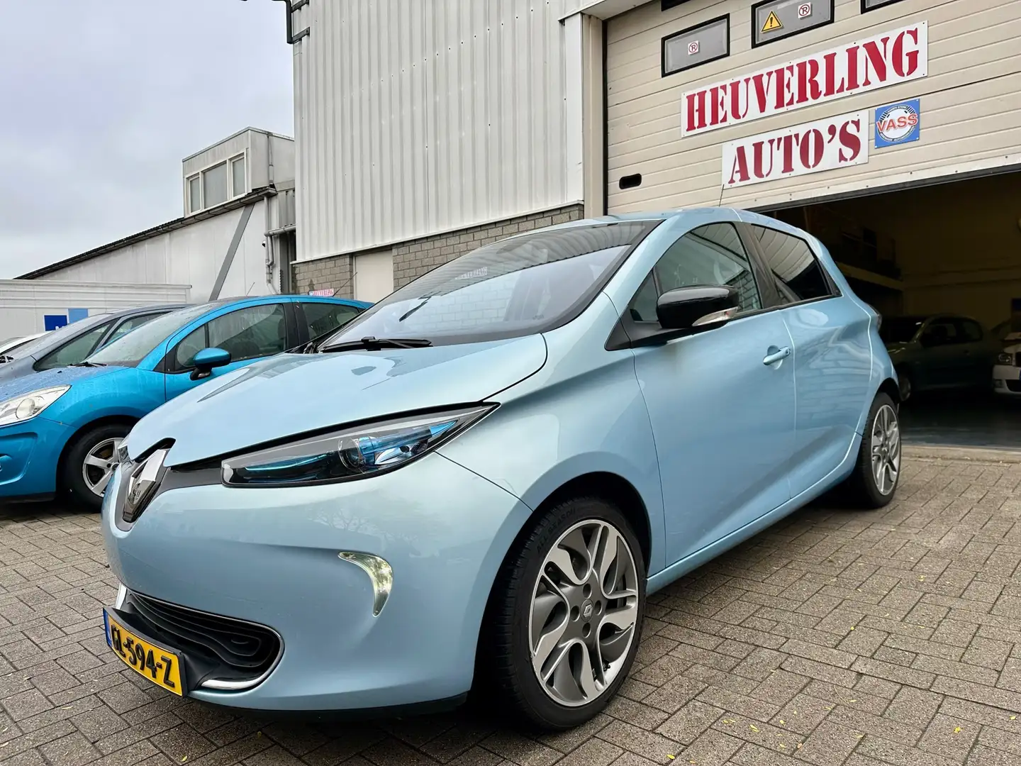 Renault ZOE Q210 Zen Quickcharge 22 kWh (Huur Accu) Blauw - 1