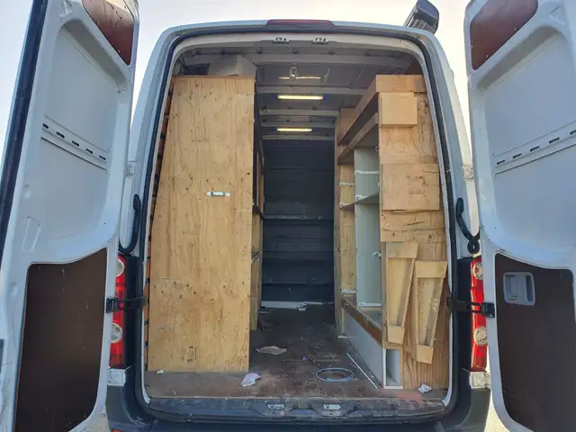 Volkswagen Crafter view 11