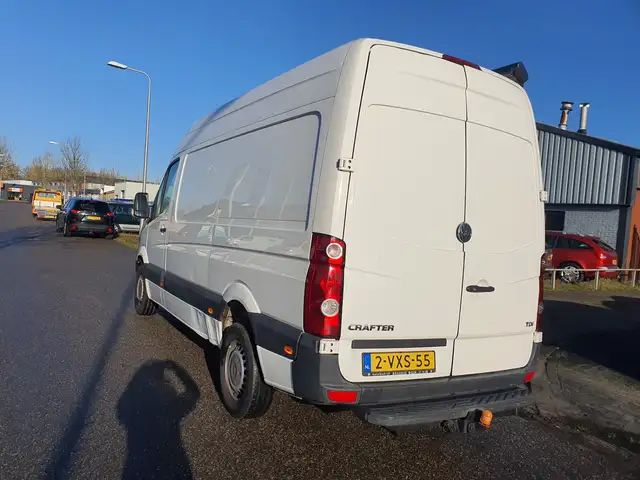 Volkswagen Crafter view 3