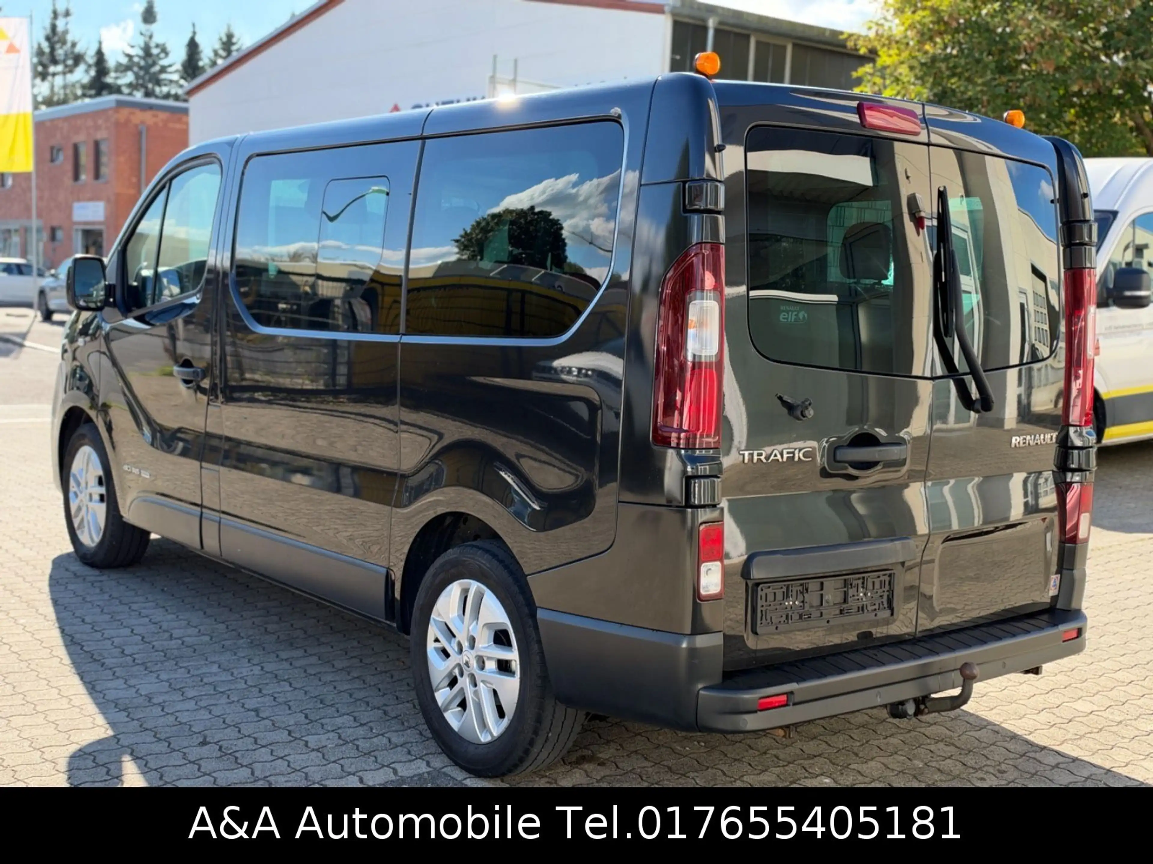 Renault Trafic Combi L1H1 Expression 9Sitzer Klima 145PS — photo 8