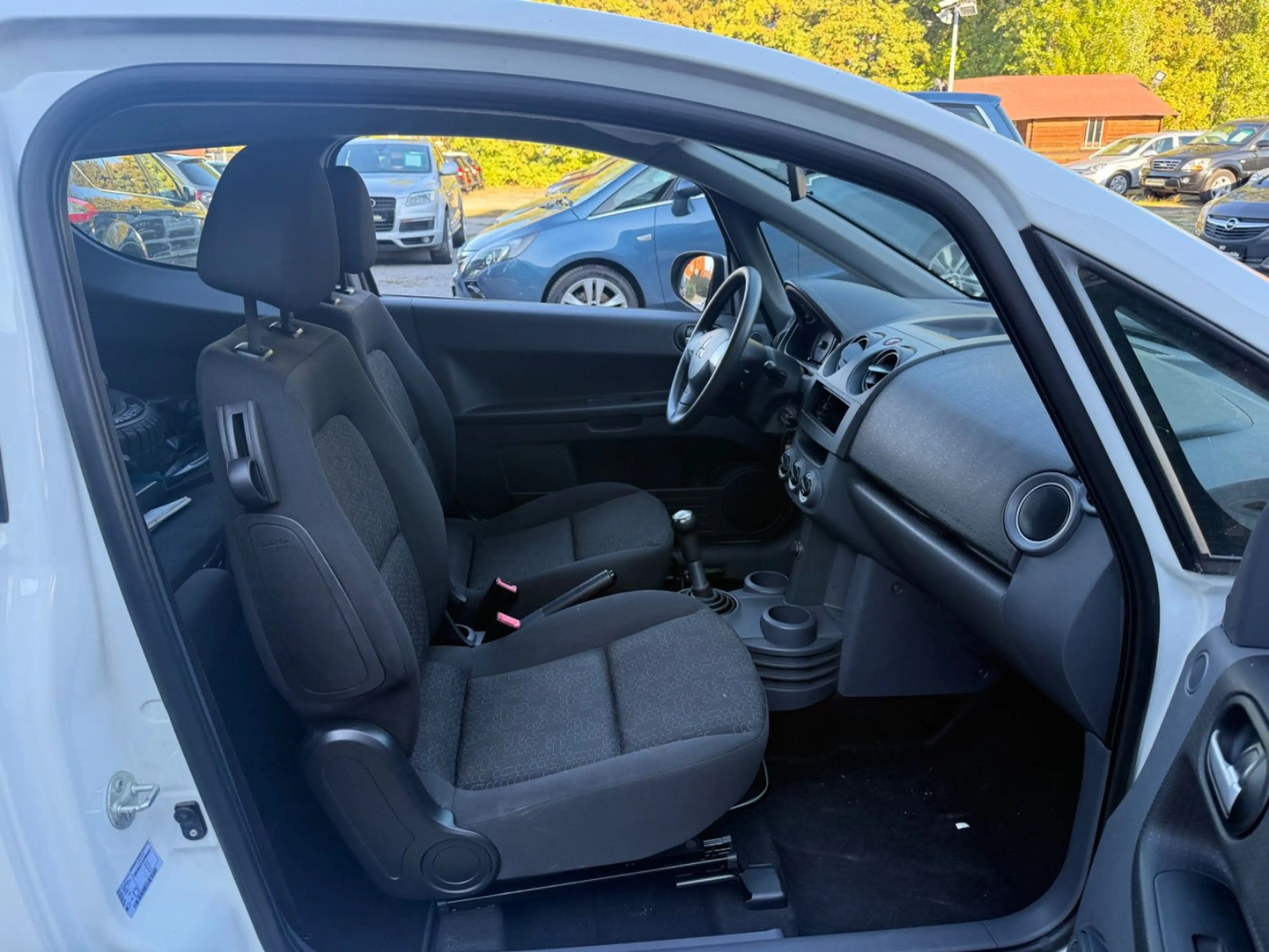 Mitsubishi Colt 1 ClearTec 35 Jahre/nur 48 tkm/Sitzheizung — photo 11