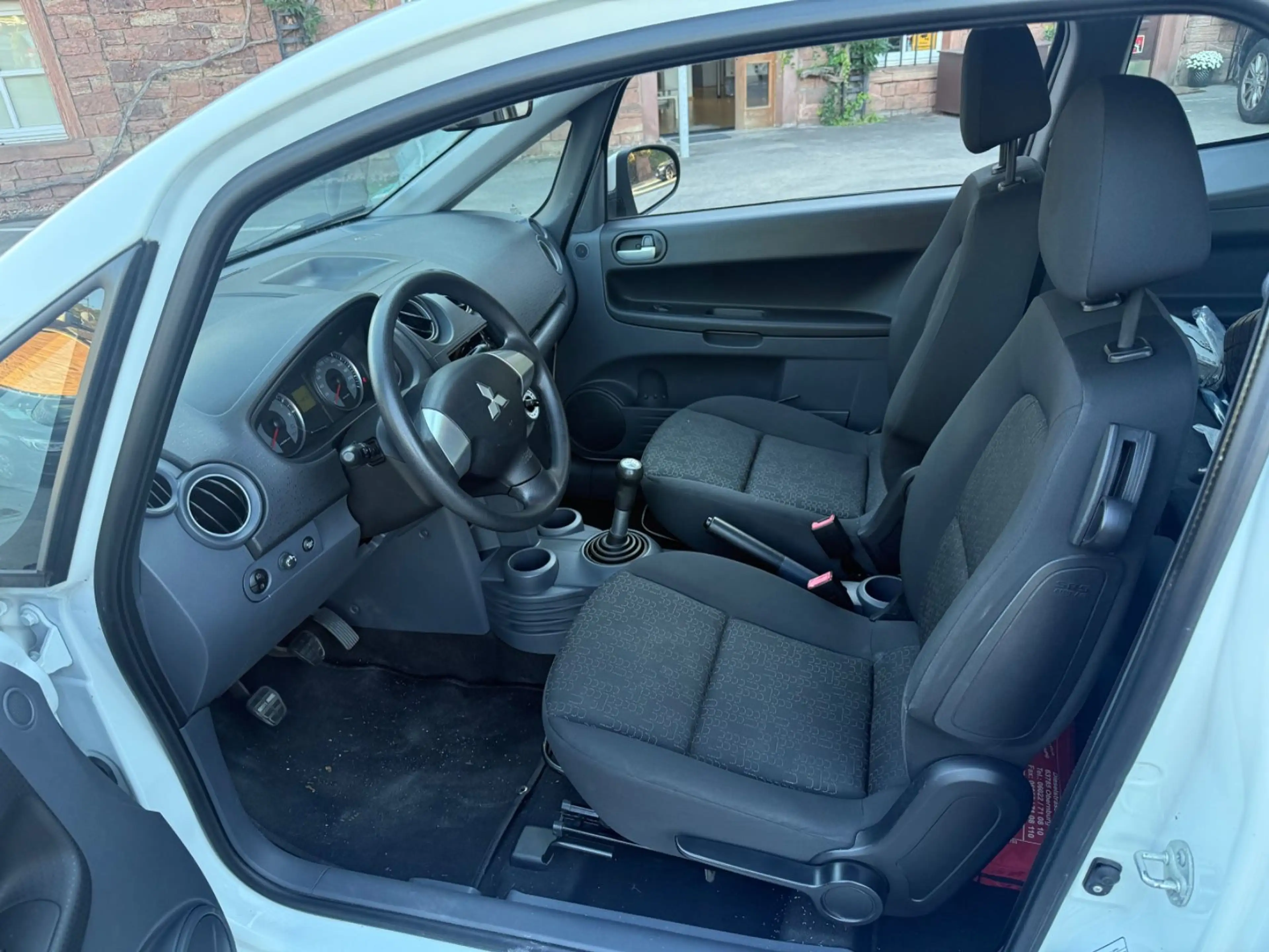 Mitsubishi Colt 1 ClearTec 35 Jahre/nur 48 tkm/Sitzheizung — photo 10
