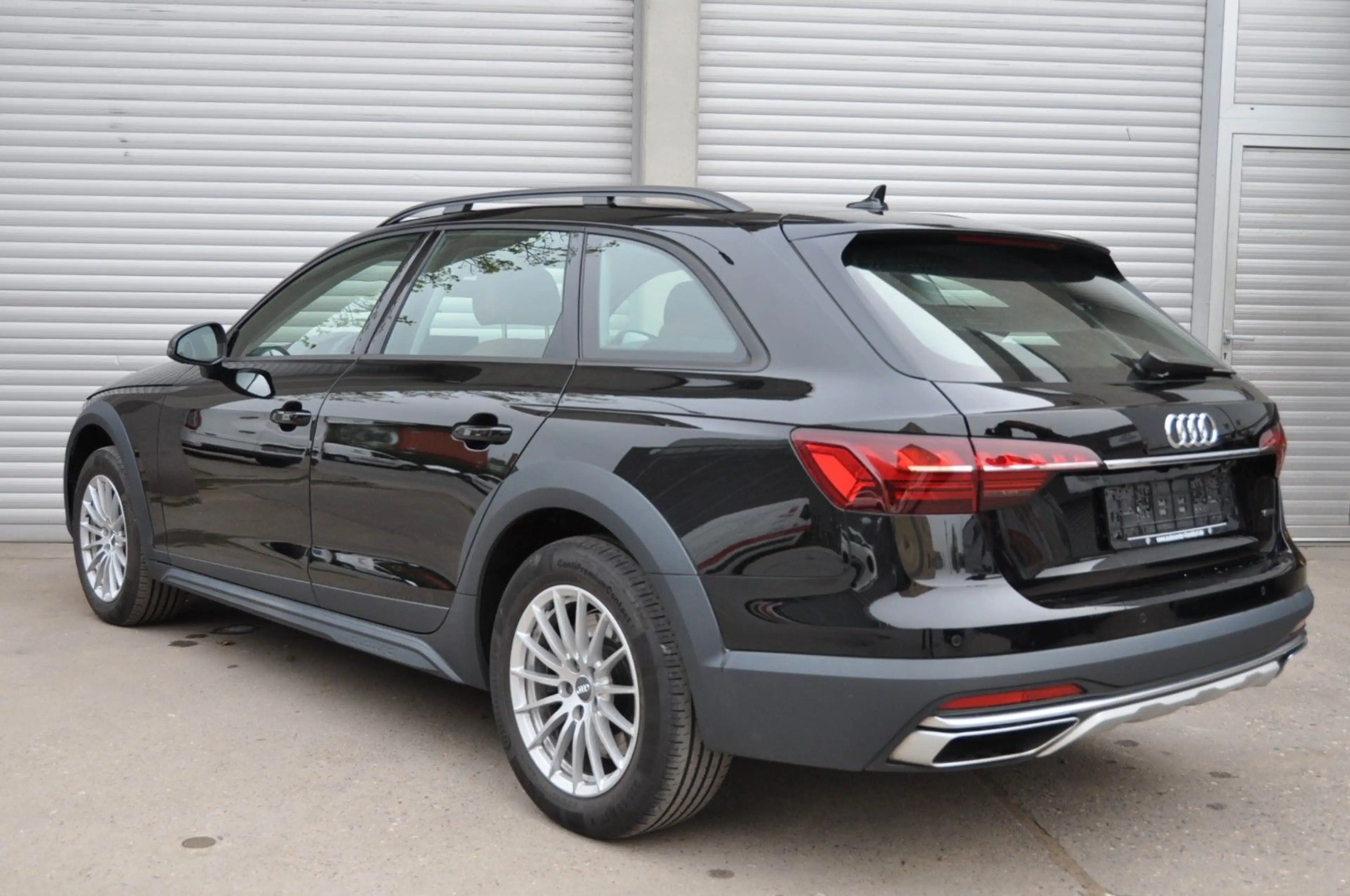 Audi A4 allroad quattro 50 TDI LED*LEDER* — photo 2