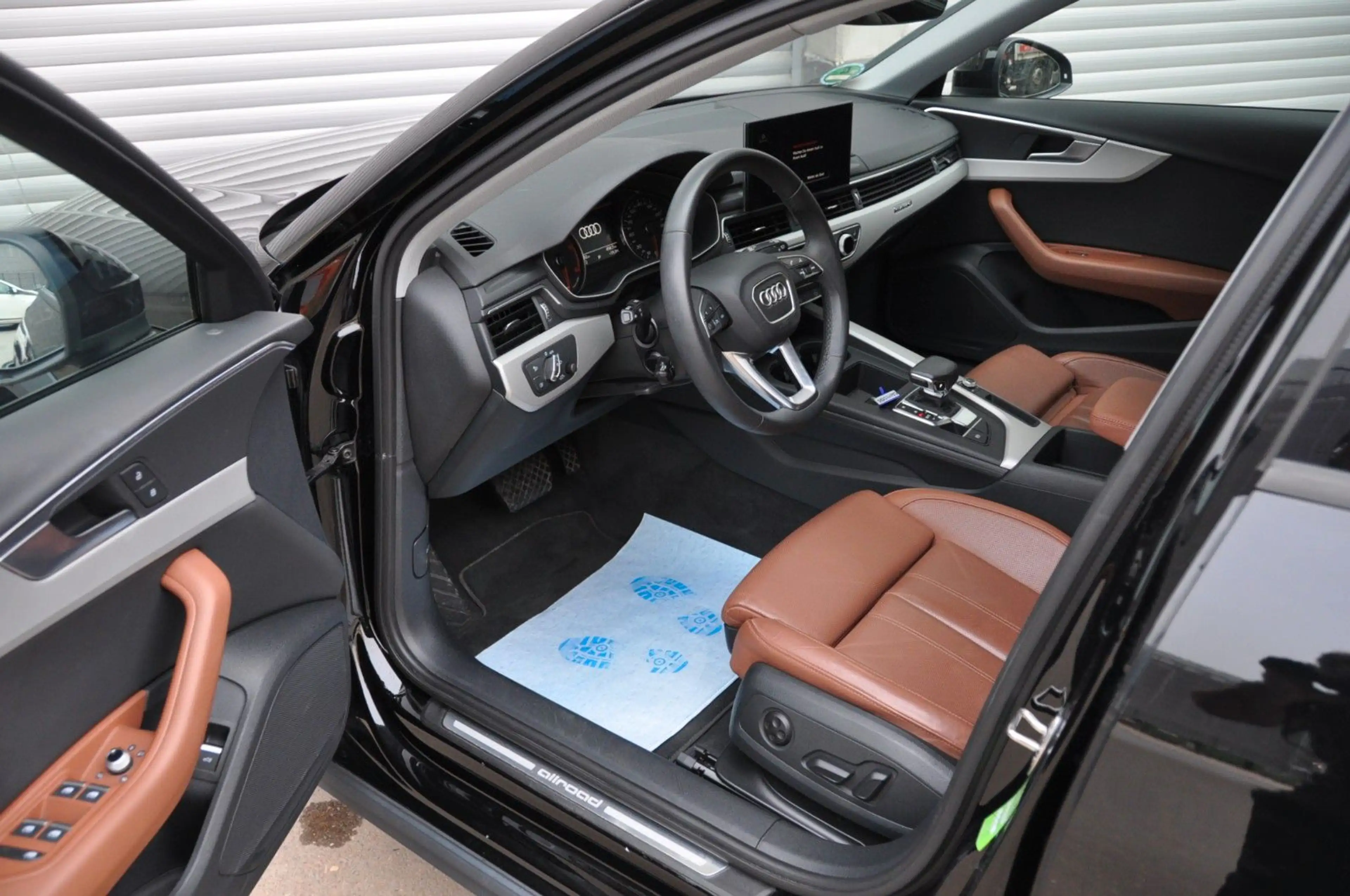 Audi A4 allroad quattro 50 TDI LED*LEDER* — photo 6