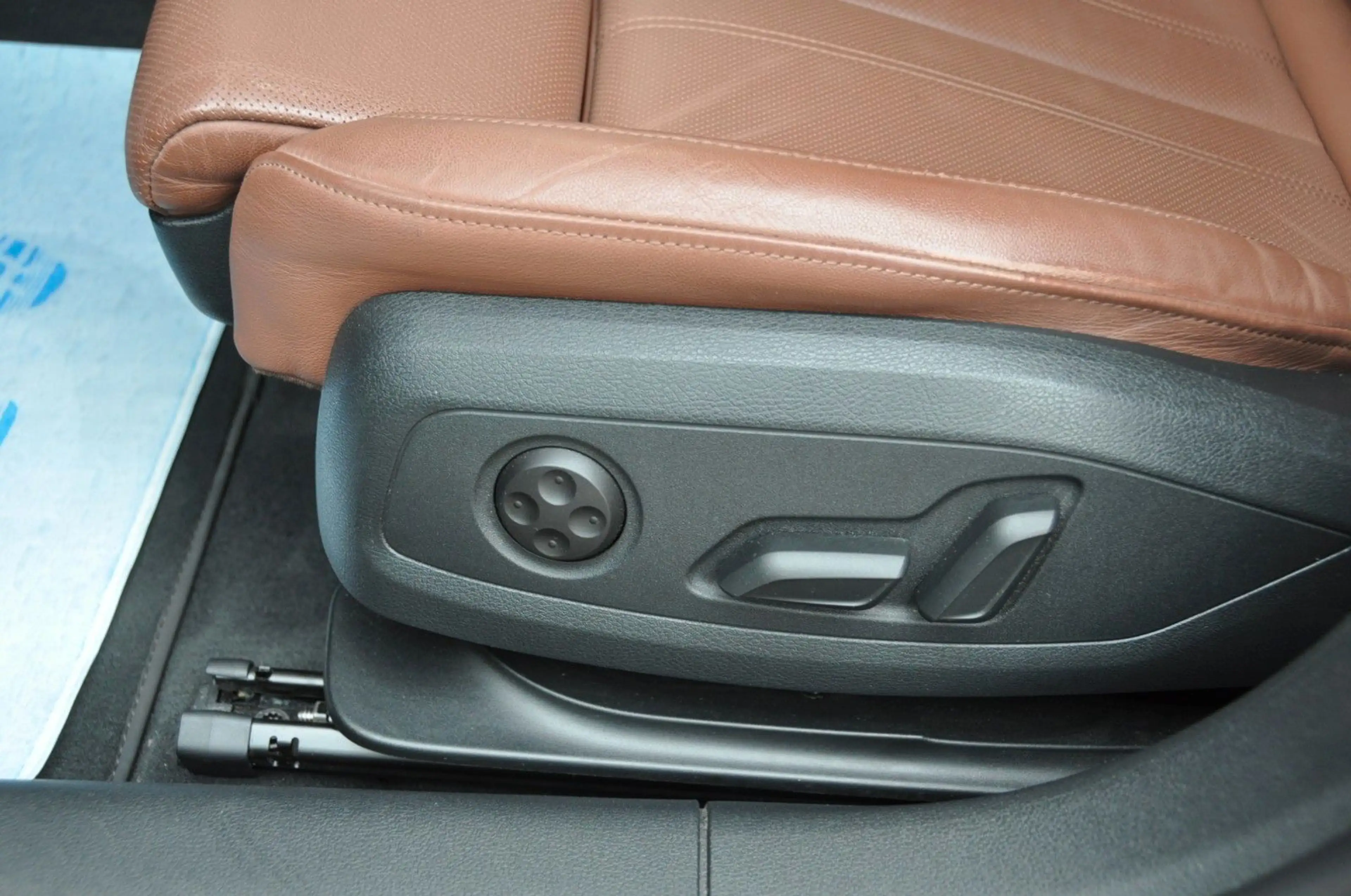 Audi A4 allroad quattro 50 TDI LED*LEDER* — photo 7