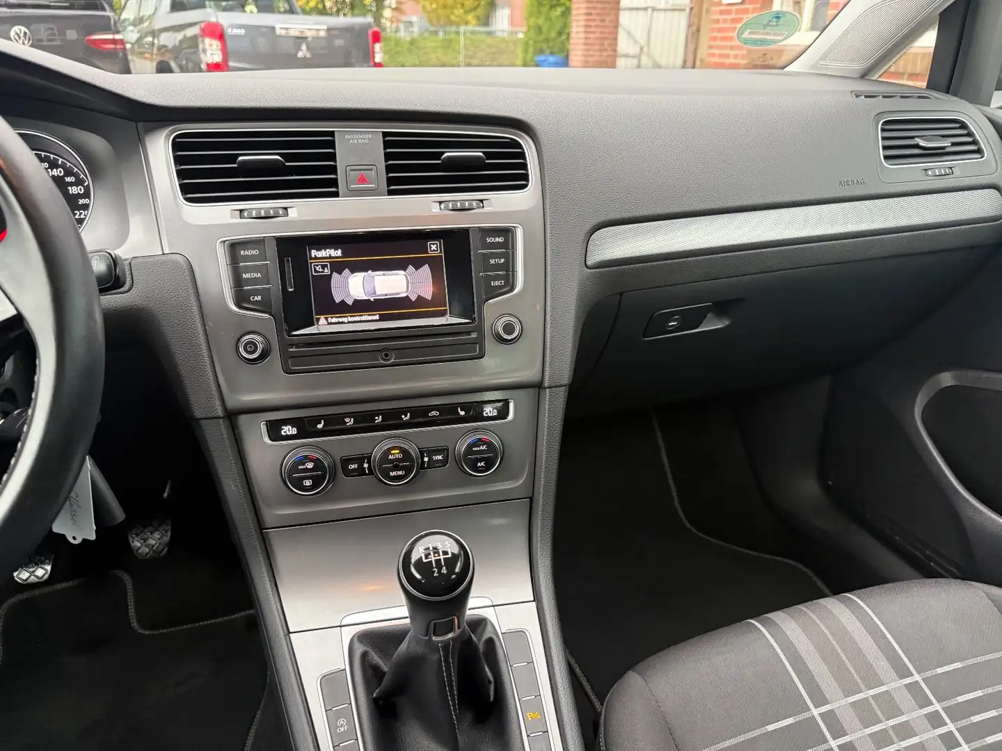 Volkswagen Golf VII Lim. Lounge BMT TÜV INSP GARANTIE Grau - 2