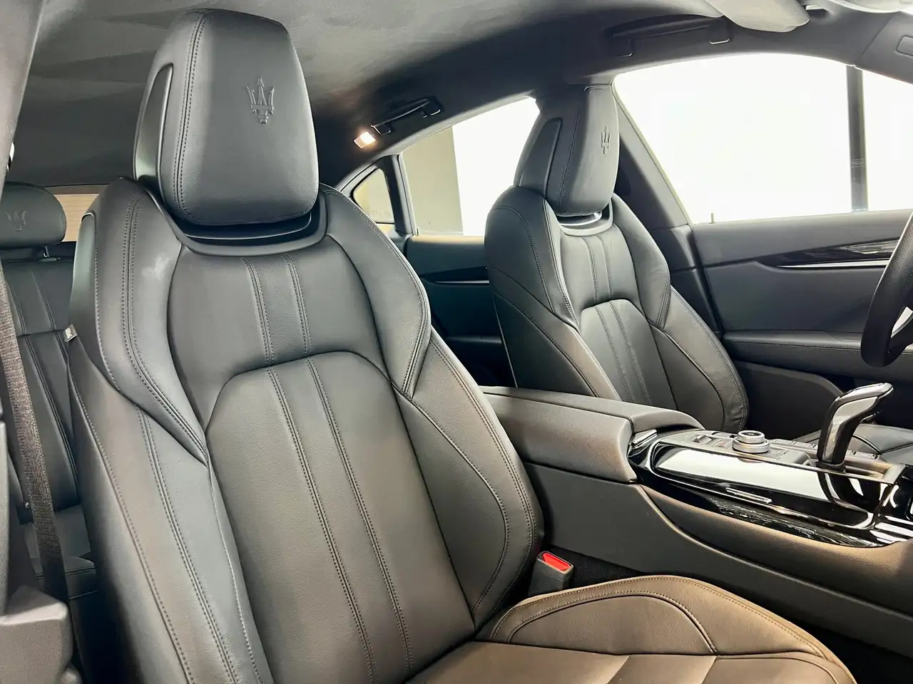 Maserati Levante 2022 — фото 12