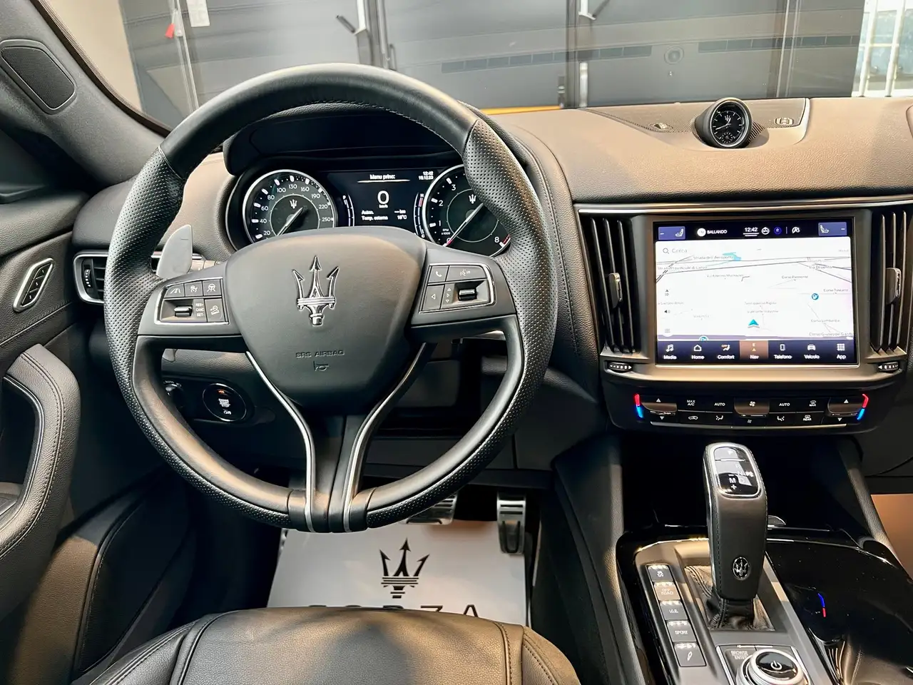 Maserati Levante 2022 — фото 15