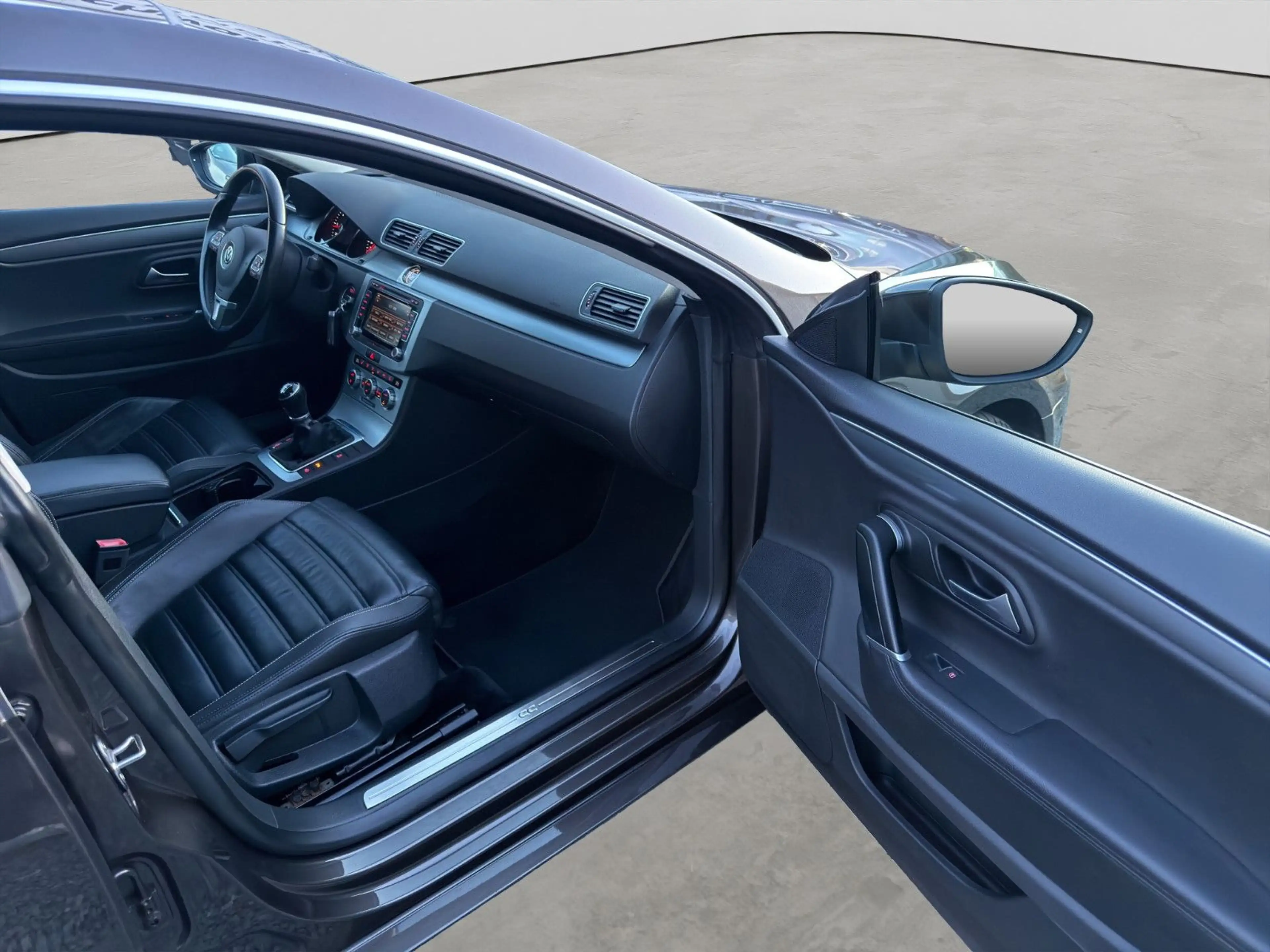Volkswagen CC 2.0 TDI KLIMAAUT SITZH LEDER NAV Zahnr. NEU!! — photo 15