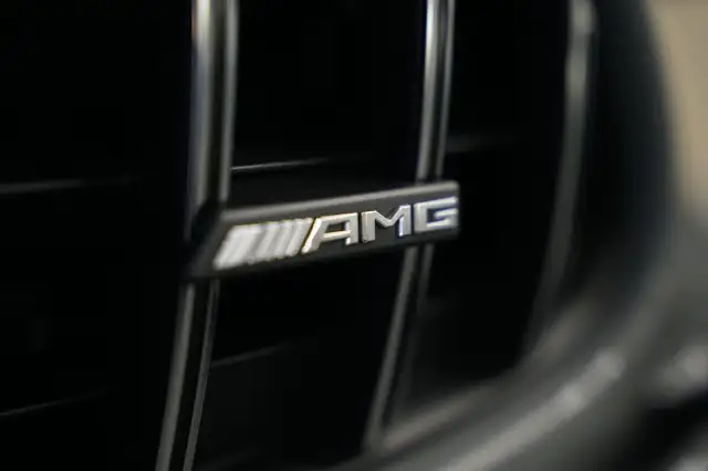 Mercedes-Benz C-Class view 6