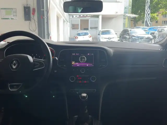 Renault Megane view 12