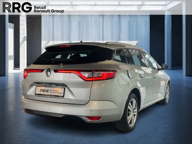 Renault Megane view 5