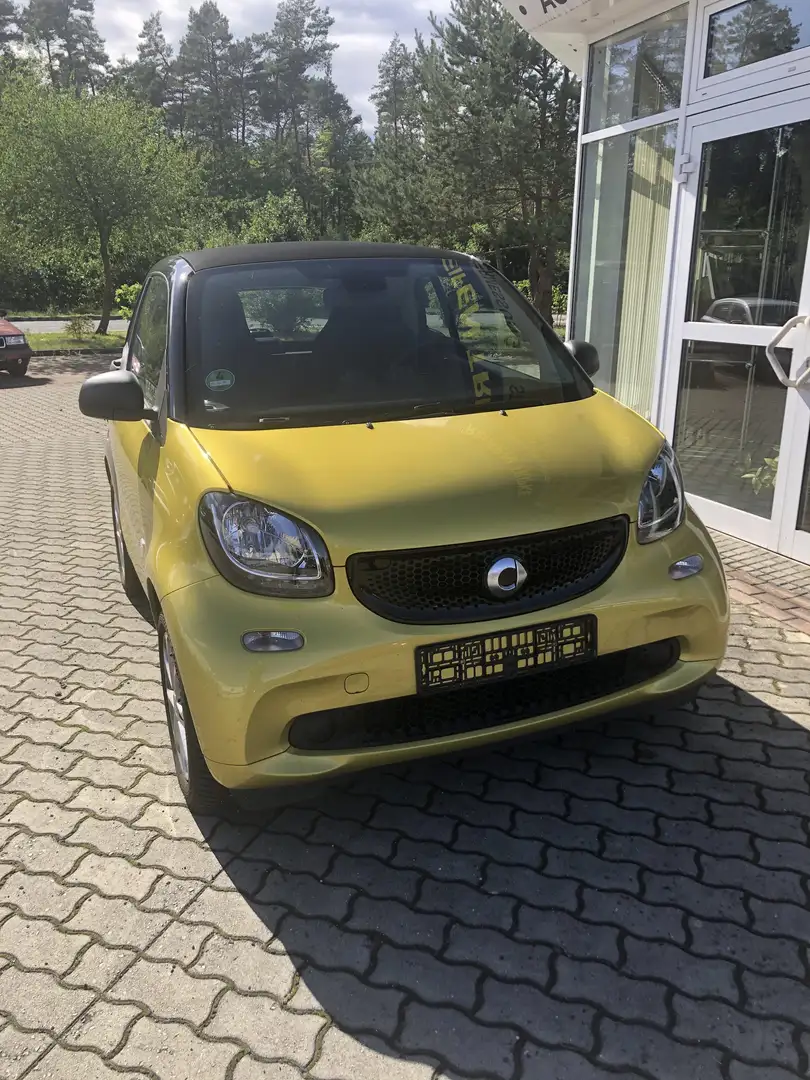smart forTwo Basis (52kW) coupe Arany - 2