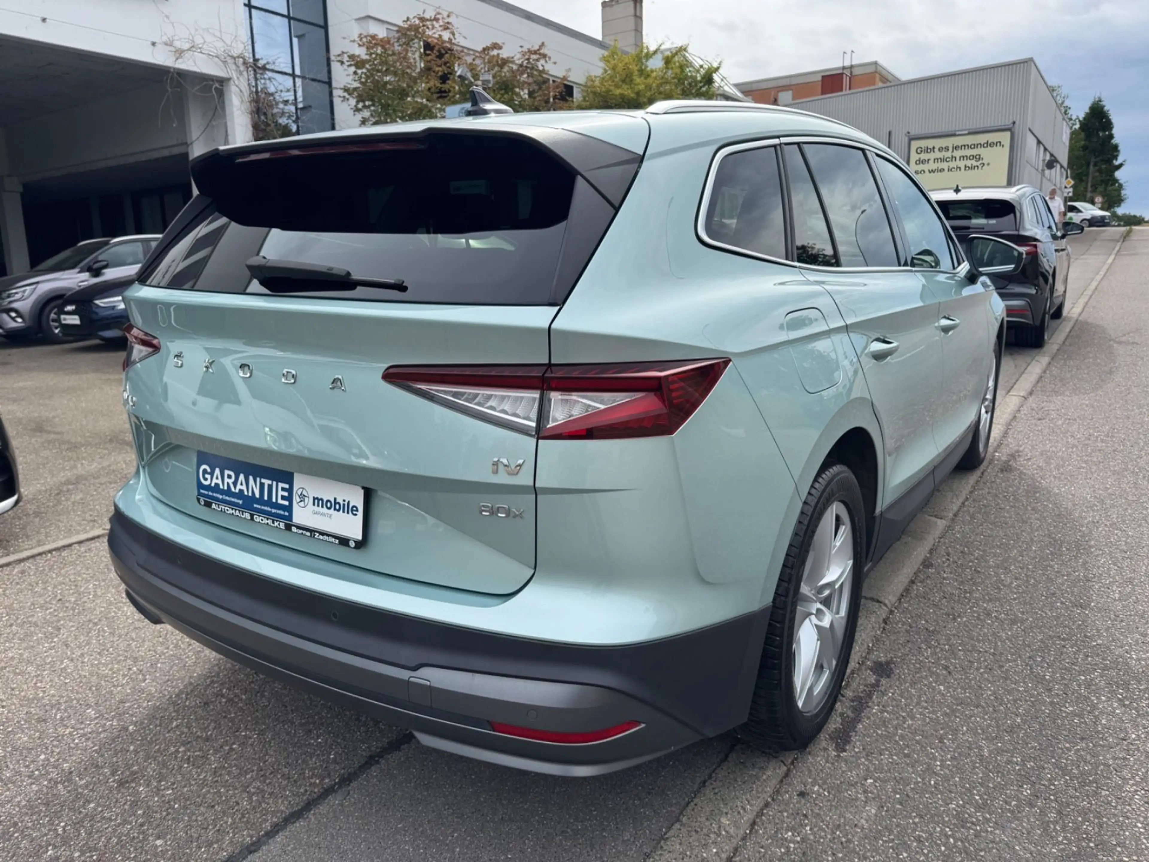 Skoda Enyaq iV 80x 4x4 Suite Navi LED 360° Wärmepumpe — photo 6