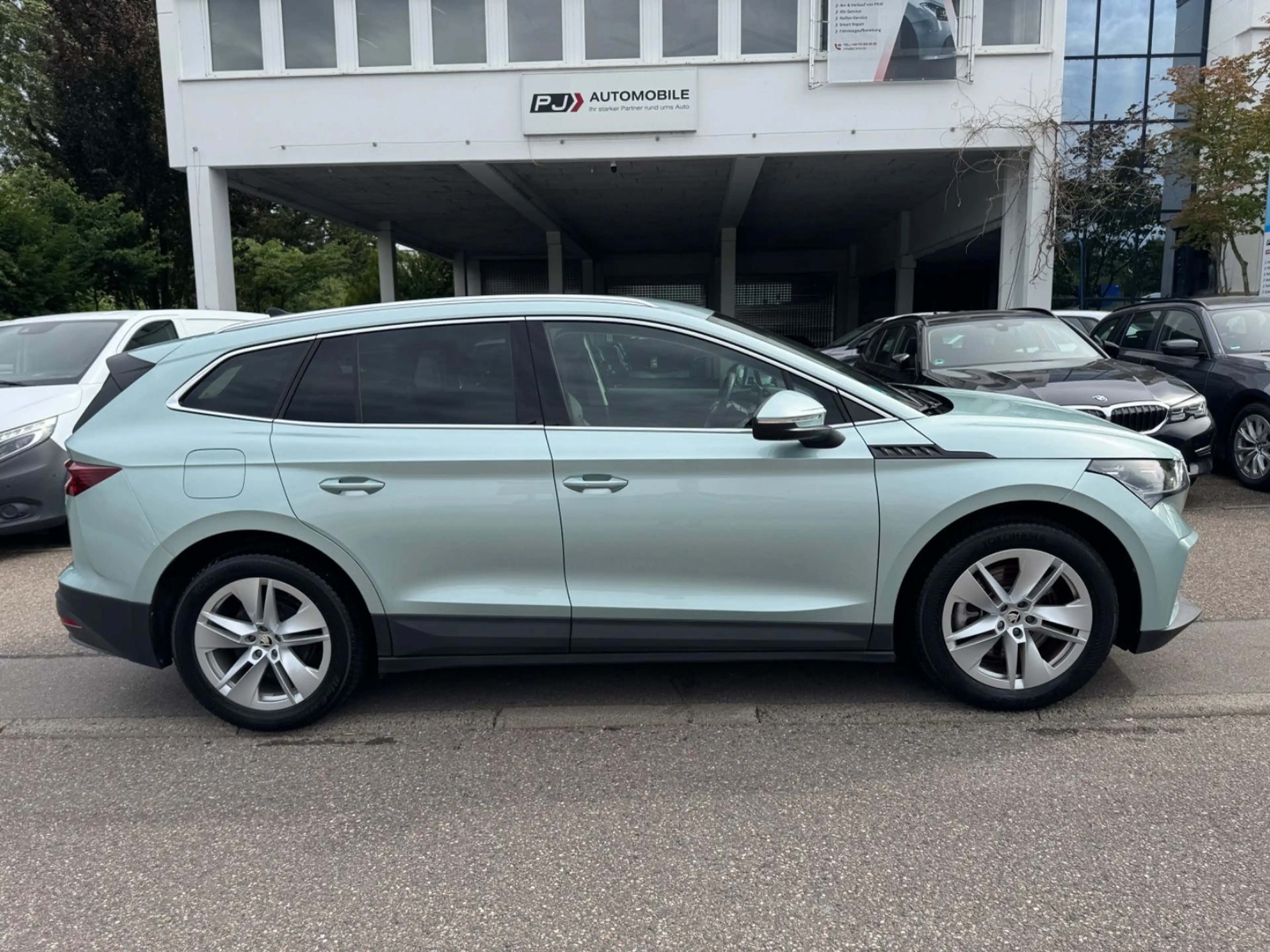 Skoda Enyaq iV 80x 4x4 Suite Navi LED 360° Wärmepumpe — photo 7