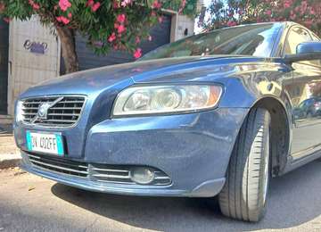 S40 II 2003 2.0d Momentum