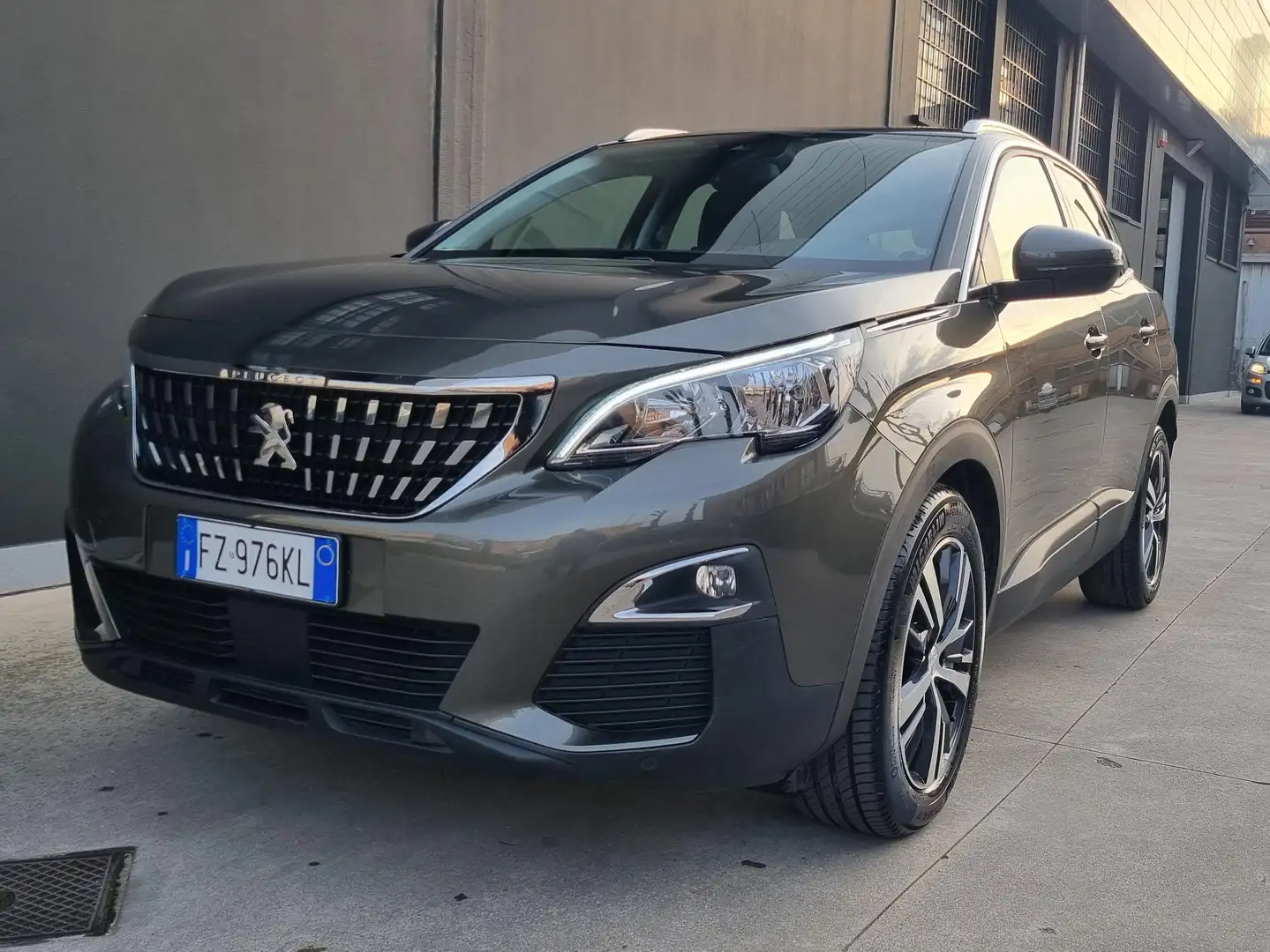 Peugeot 3008 3008 1.5 bluehdi Business s Gris - 2