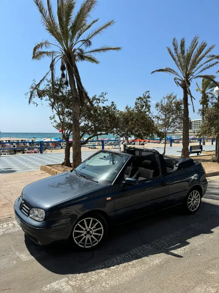 Volkswagen Golf Cabriolet Cabrio 1.9TDI Highline 110, foto 3