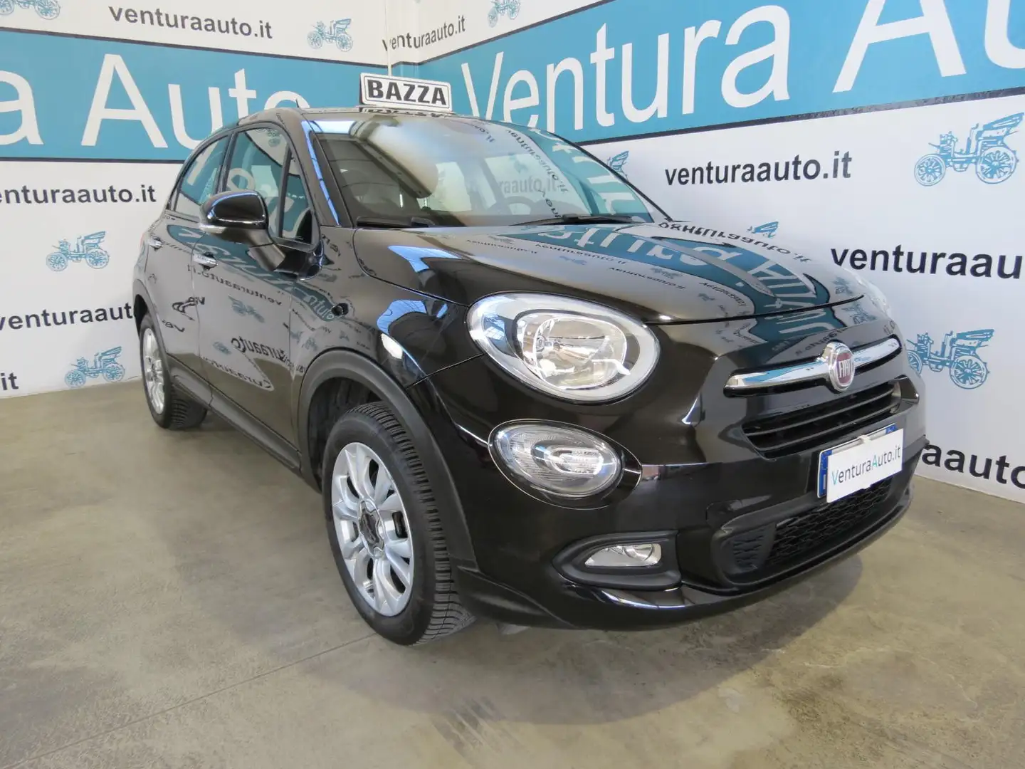 Fiat 500X 1.3 MJT 95 CV POP STAR 4x2 Zwart - 1