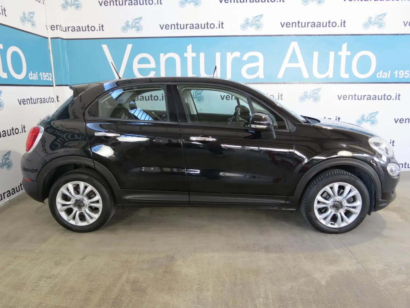 Fiat 500X 1.3 MJT 95 CV POP STAR 4x2 Zwart - 2