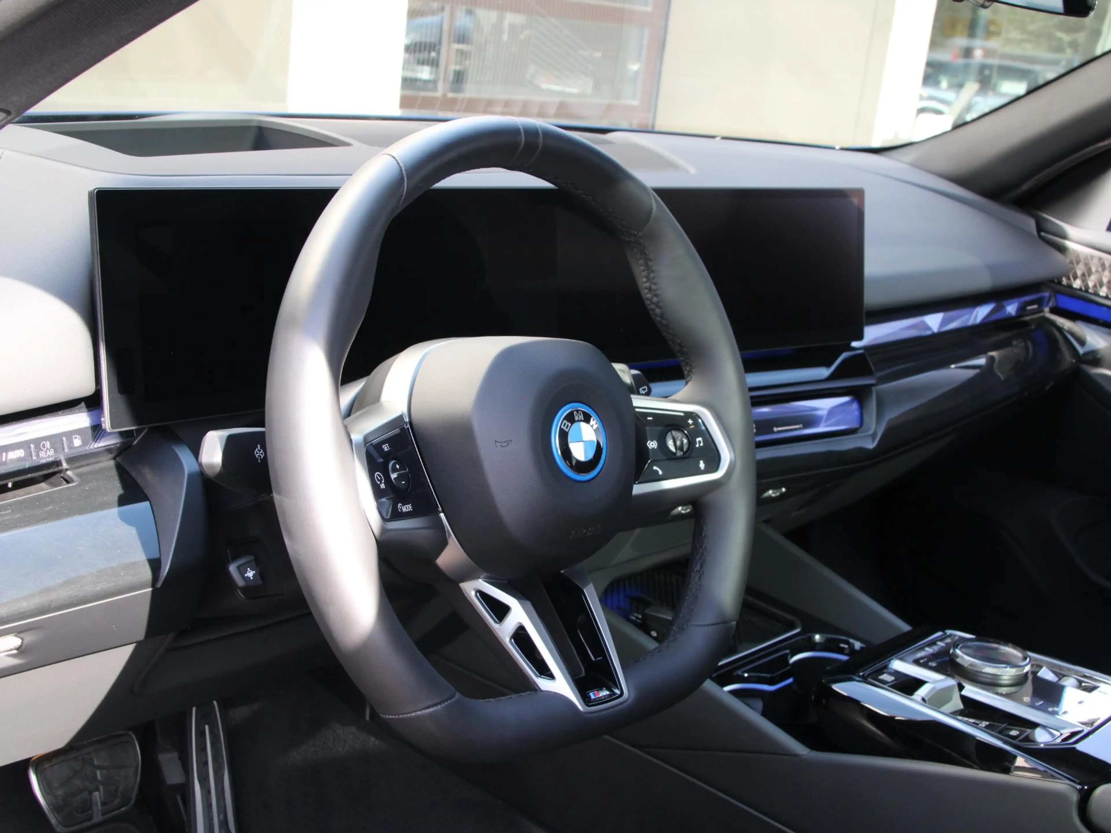 BMW 550 5-serie Touring 550e xDrive | Pano | Trekhaak | B& — photo 9