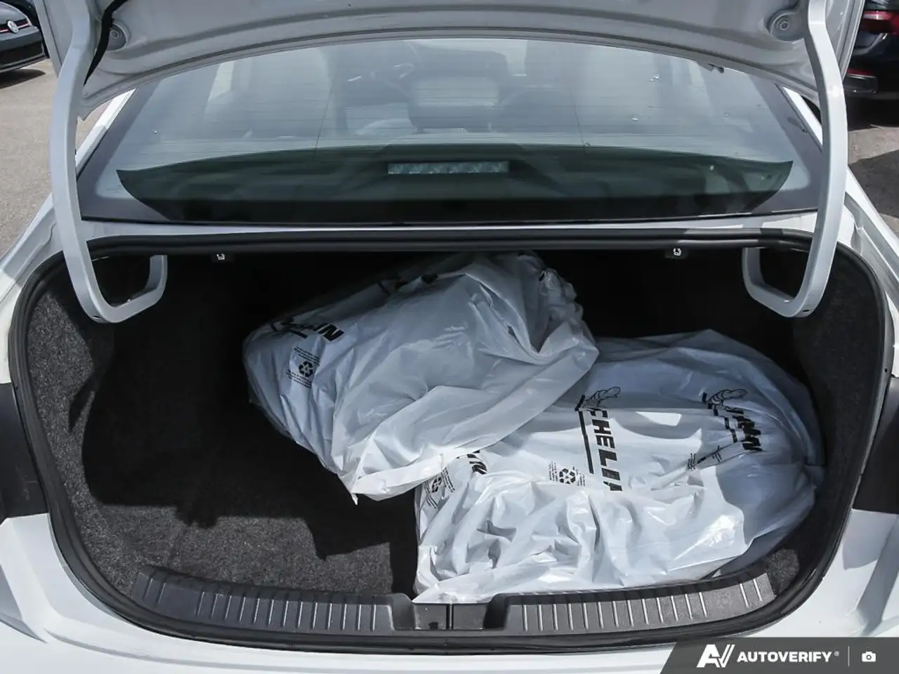 Volkswagen Jetta снимка Volkswagen Jetta