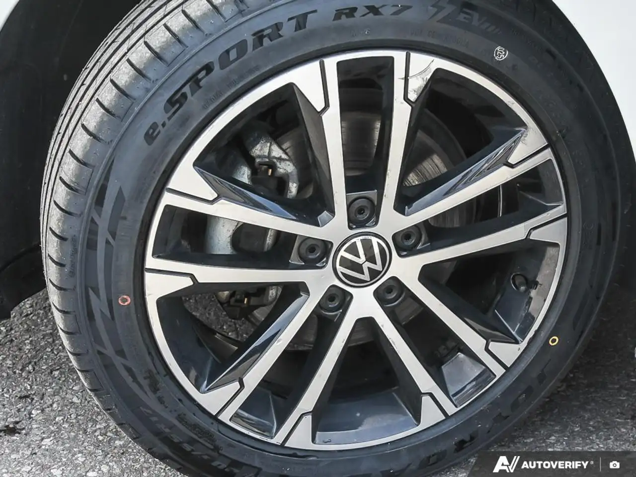Volkswagen Jetta снимка Volkswagen Jetta