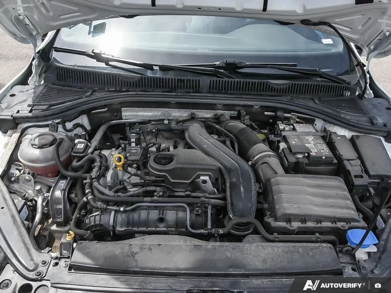 Volkswagen Jetta снимка Volkswagen Jetta