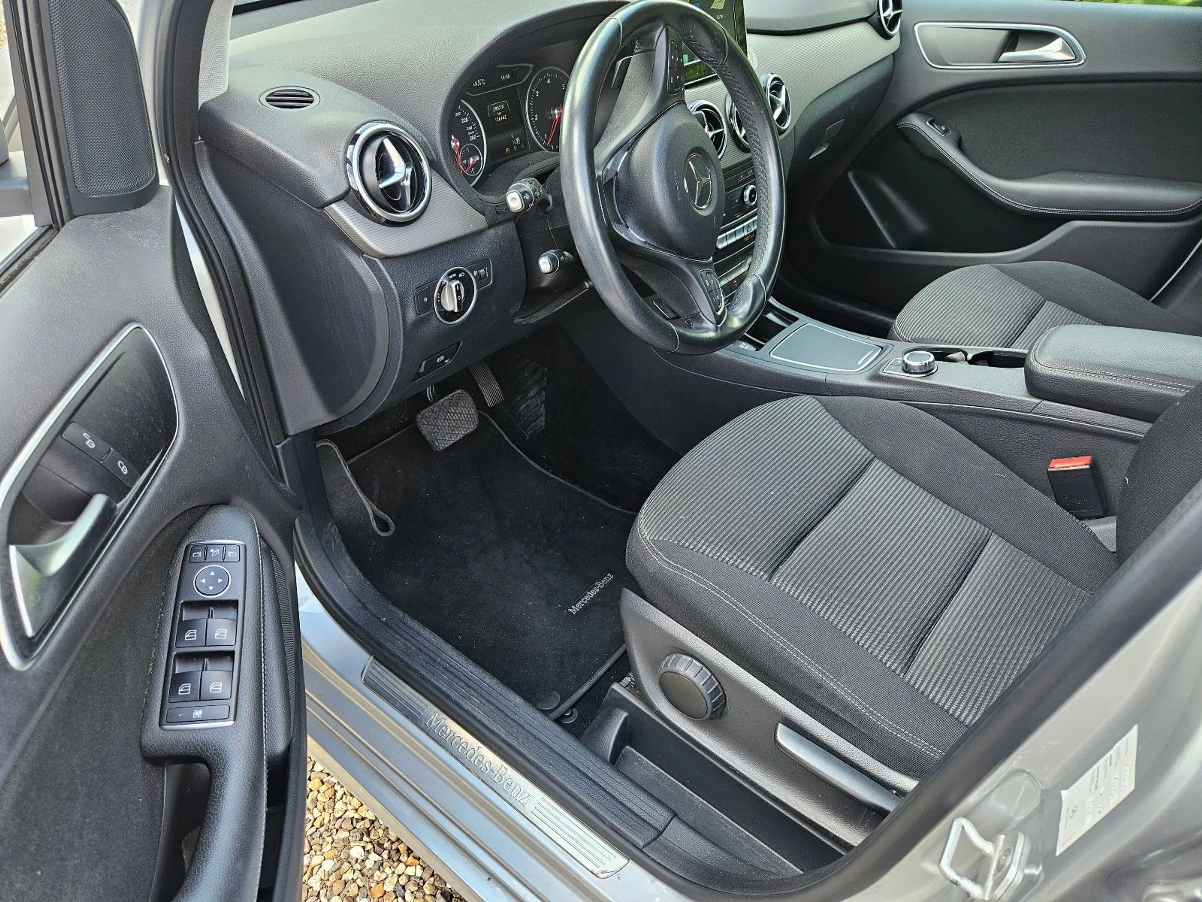 Mercedes-Benz B 180 CDI/d Style Automatik nur 126.141 km 2.Hd. — photo 11